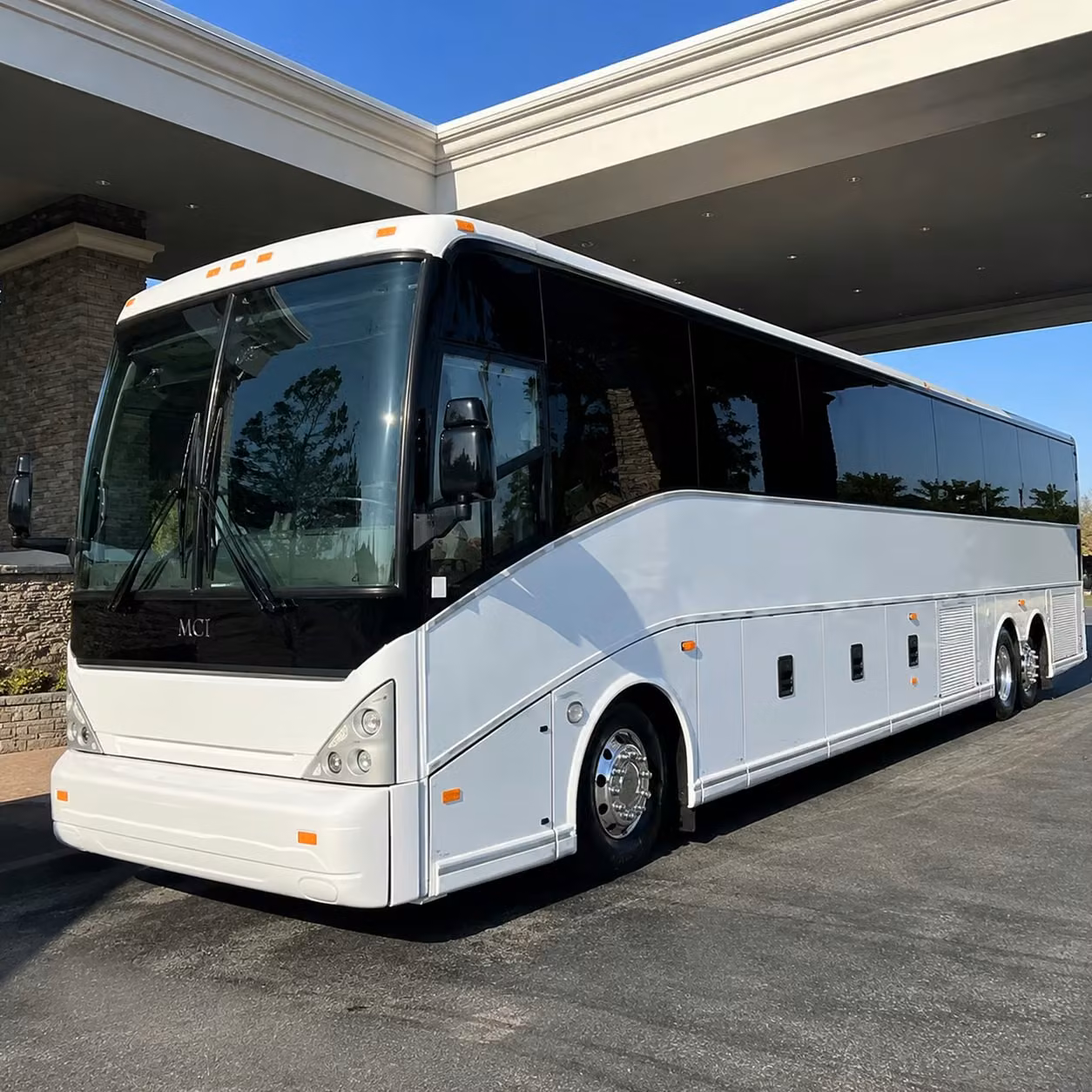 find the best airport pickup and drop off points at san diego international airport