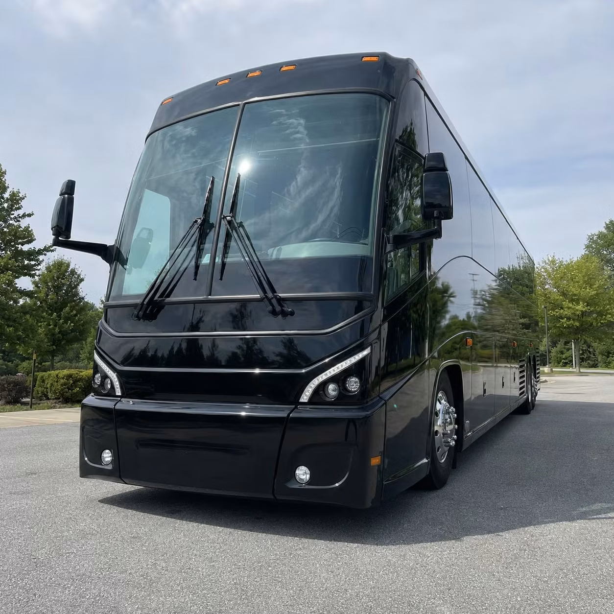 government agency shuttle services between san diego federal buildings