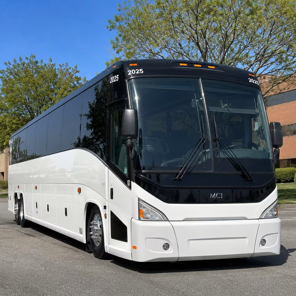 sports team sporting event bus rentals in san diego