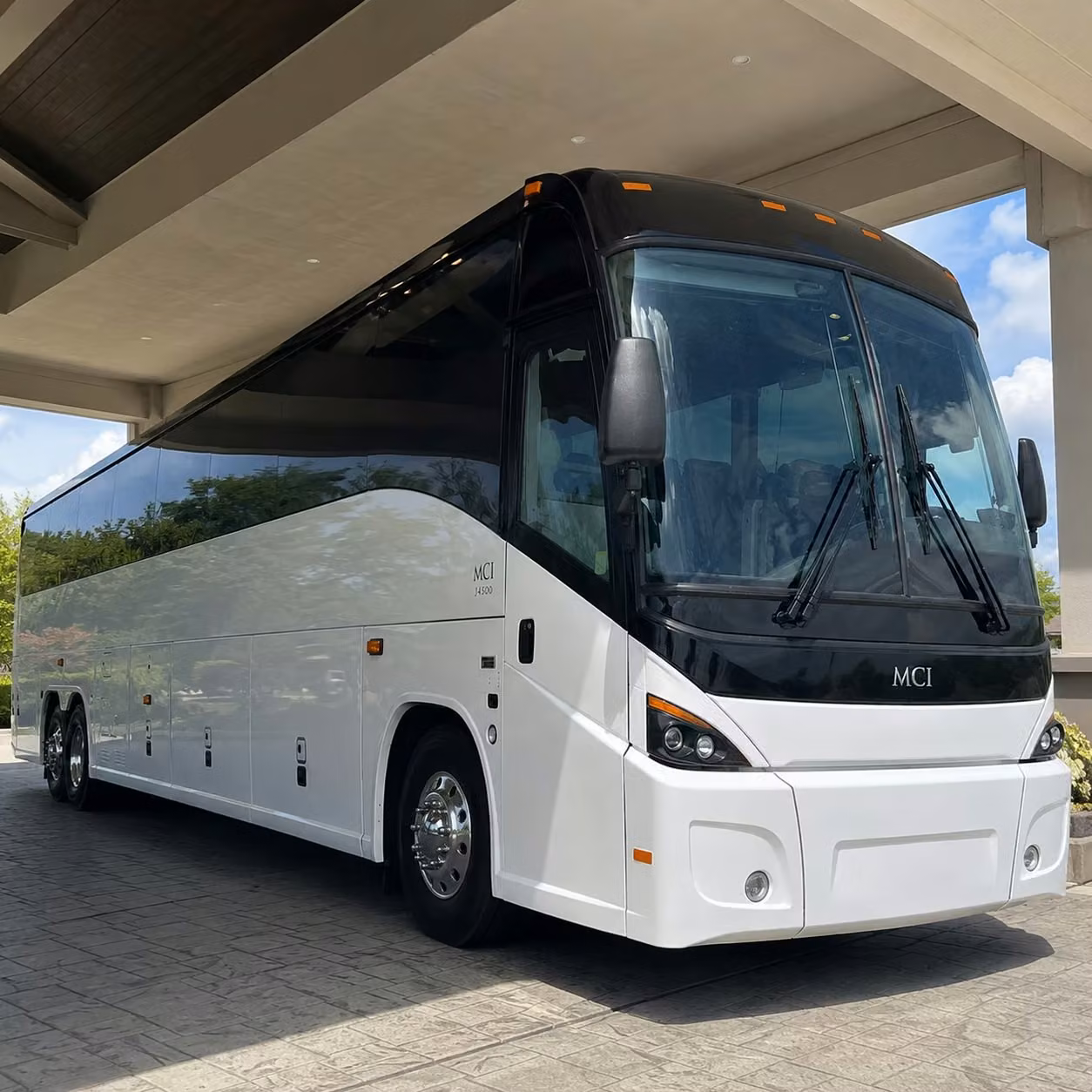 when your team needs airport transfers convention shuttles or off site parking runs in san diego